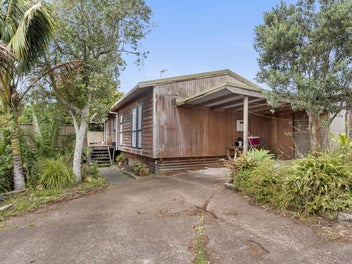 6/70A Woodglen RD, Glen Eden, Waitakere