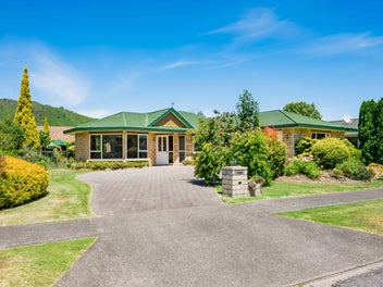 25 Awanui Drive, Waikanae, Waikanae