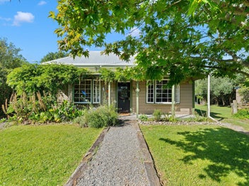 24 Papawai Road, Greytown
