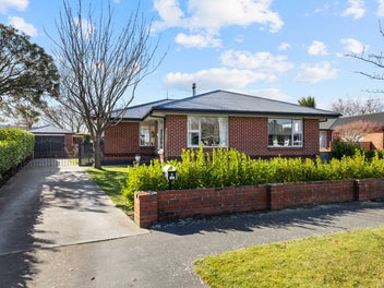 6 Kingsgate Place, Burnside, Christchurch