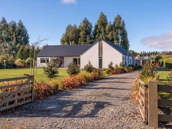 17 Churchlea Place, Darfield, Darfield