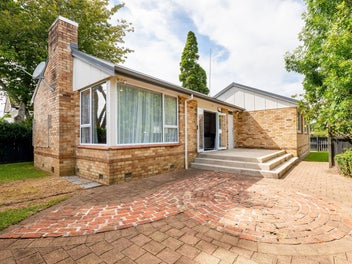 76 Nixon Street, Hamilton East, Hamilton
