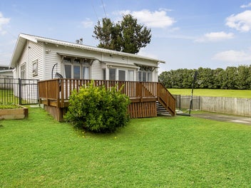 1 Waiari Road, Conifer Grove, Takanini