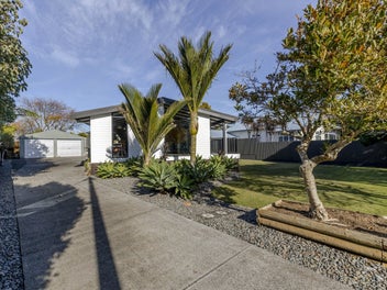 41 Takiroa Street, Urenui, Urenui