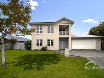 42 Kinsella Crescent, Aidanfield, Christchurch