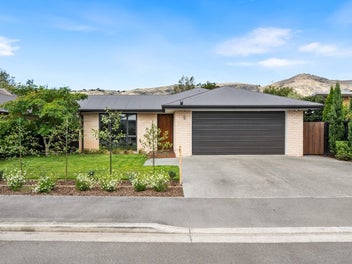 4 Fredrica Lane, Heathcote Valley, Christchurch