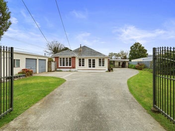 12 Raukawa Grove, Trentham, Upper Hutt