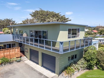 20 Kent Avenue, Waitarere Beach, Levin