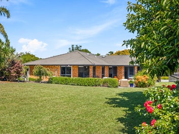 49 Sunny Crescent, Huapai, Kumeu