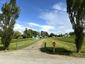 198 Waiwera Station Road, Waiwera South, Clinton