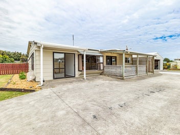31 Park Avenue, Waitarere Beach, Levin