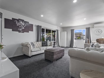 1 Leslie Place, Deanwell, Hamilton