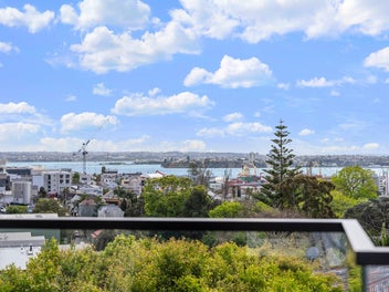 4/10 St Georges Bay Road, Parnell, Auckland