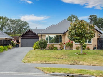 7 Strathmore Gardens, Burwood, Christchurch