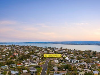 2E Tramway Road, Beach Haven, Auckland