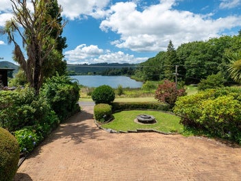 17 Acacia Road, Lake Okareka, Rotorua