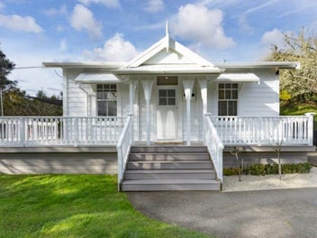703 Huia Road, Parau, Auckland
