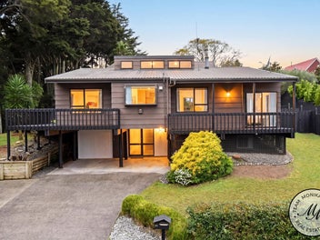 67 Calluna Crescent, Totara Heights, Auckland