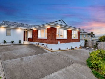 7 Walworth Avenue, Pakuranga Heights, Auckland