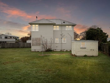 8 Lyall Place, Bryndwr, Christchurch