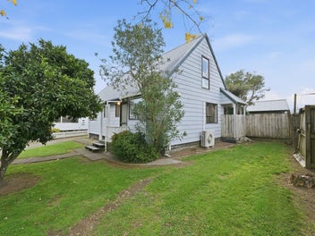 11 Lickfold Lane, Pukete, Hamilton