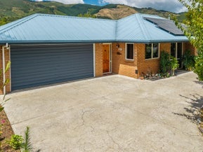 10 Appaloosa Avenue, Richmond
