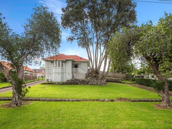 4 Massey Avenue, Greenlane, Auckland