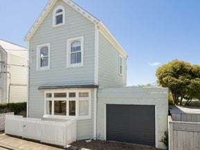 2 Tutchen Avenue, Mount Victoria, Wellington