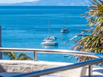 6/118 Ocean View Road, Waiheke Island, Auckland