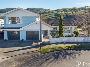 13 Ilam Grove, Kelson, Lower Hutt
