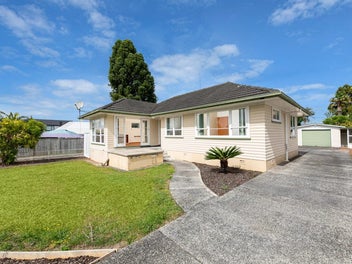 12 Montmere Avenue, Te Atatu Peninsula, Auckland