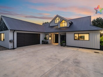 20 Mccarthy Grove, Clouston Park, Upper Hutt