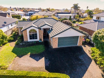 16 Callum Brae Drive, Rototuna, Hamilton