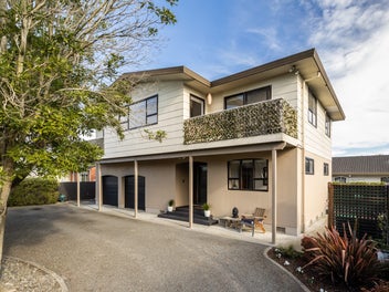 901A Dufferin Street, Akina, Hastings