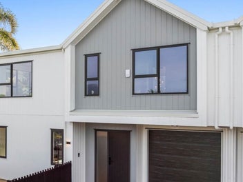 25 Argo Drive, Half Moon Bay, Auckland