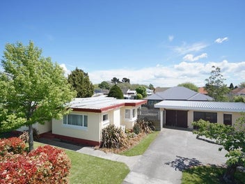 7 Hay Street, Bromley, Christchurch