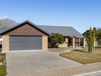 27 Farrant Drive, Wanaka