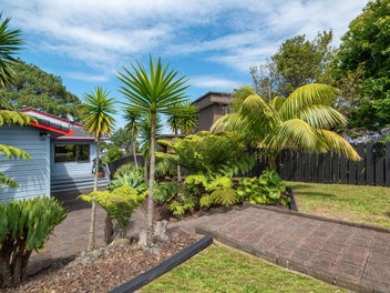 6 George Laurenson Lane, Mount Roskill, Auckland