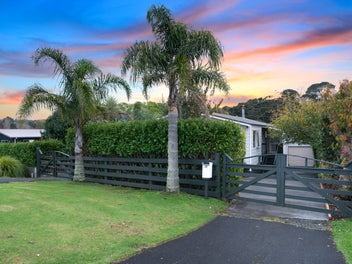 27 Bethells Road, Waitakere, Auckland