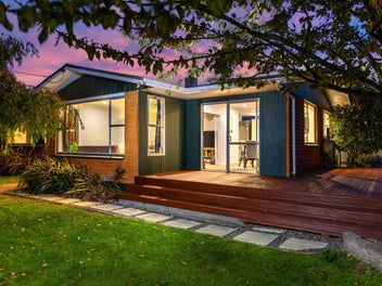 2 Lynley Crescent, Blenheim