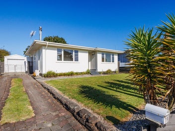 18 Anakiwa Street, Kelvin Grove, Palmerston North