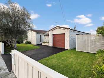 1/36 Challenger Street, St Heliers, Auckland