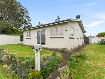 15 Taupata Street, Castlecliff, Whanganui