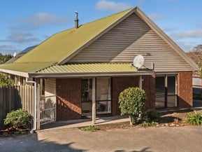 1/16B Langham Place, Redwood, Christchurch
