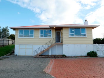 10 Walton Road, Paraparaumu Beach, Paraparaumu