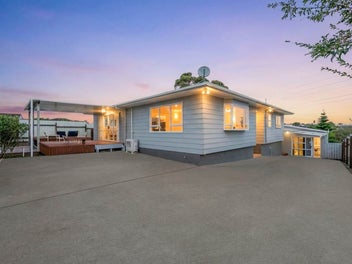 11 Caserta Place, Clover Park, Auckland