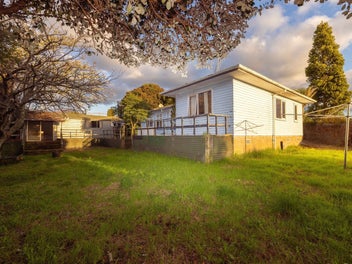 19 Dunlop Road, Te Puke