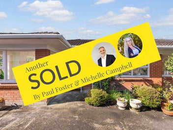 2/12 Keldale Place, Forrest Hill, Auckland