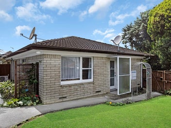1/2 Arthur Road, Hillpark, Auckland