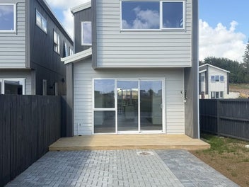 11 Taiheru Road, Karaka, Papakura
